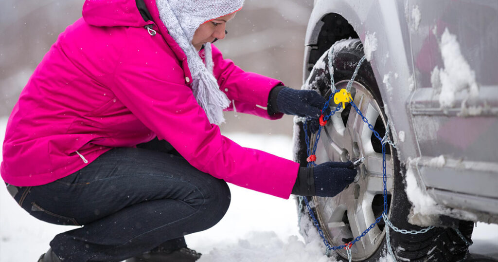 SNOW CHAINS VS CABLES: WHICH IS RIGHT FOR YOU?